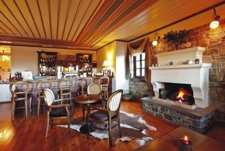 (For Sale) Other Properties Hotel || Ioannina/Eastern Zagori - 1.104 Sq.m, 1.600.000€