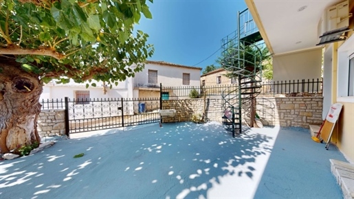 (For Sale) Residential Apartment || Messinia/Vlassi - 78 Sq.m, 2 Bedrooms, 78.000€