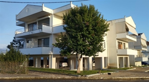 (A vendre aux enchères) Appartement résidentiel 50 % indivis || Préfecture de Messénie/Messine -