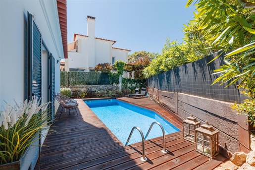 Villa 4+2 chambres avec jardin et piscine à Bicesse