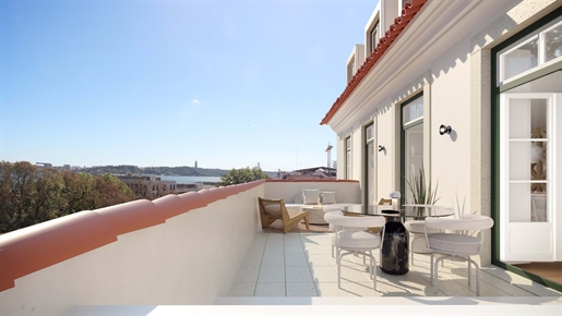 Dwupoziomowy apartament z 8 sypialniami w Chiado w Lizbonie