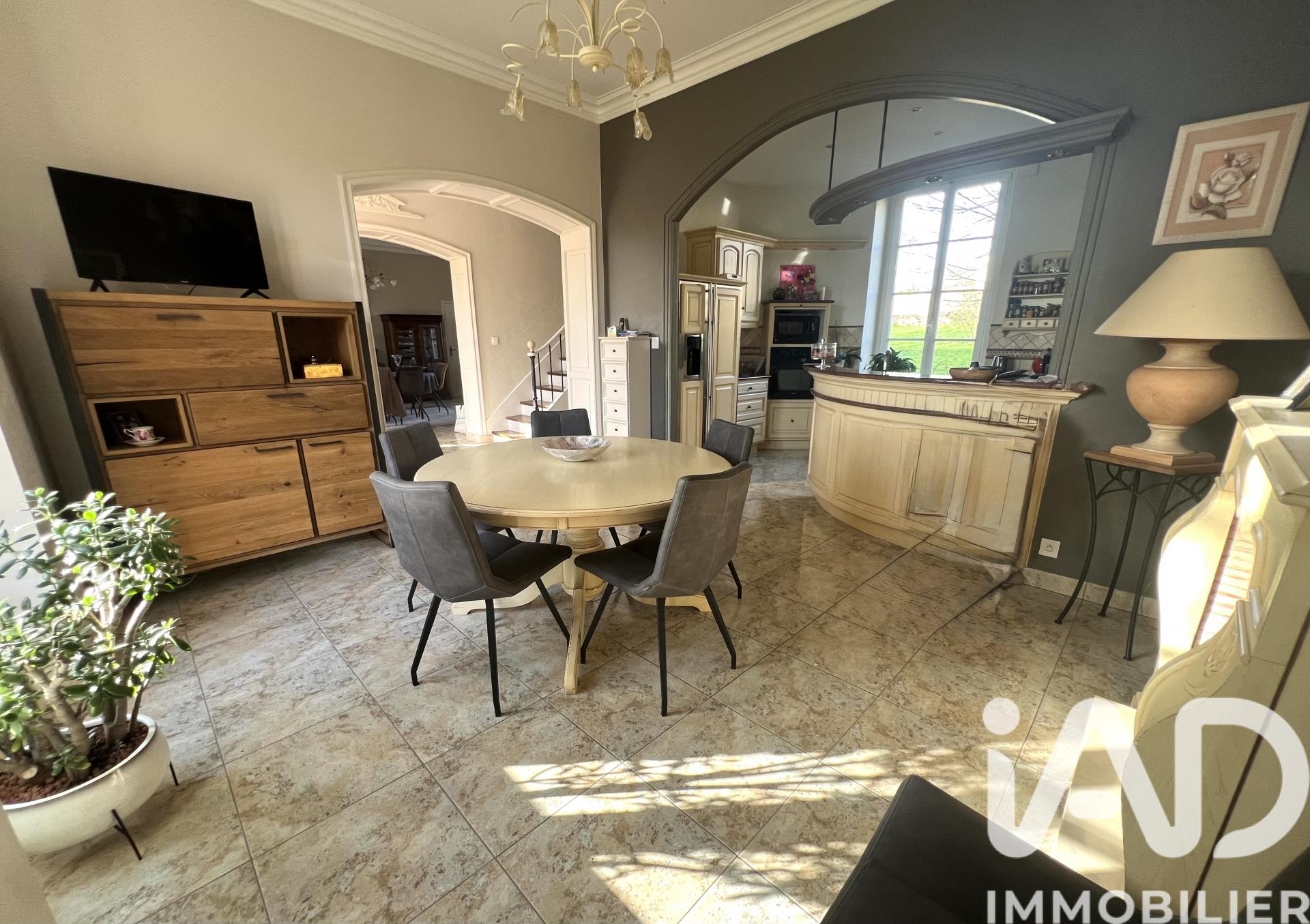 Maison à vendre, 263m², Assé-le-Bérenger