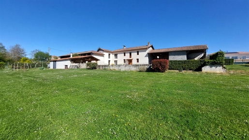Breathtaking View On The Pyrenees Large Farm House With Swimming Pool And Outbuildings, Near Saint G