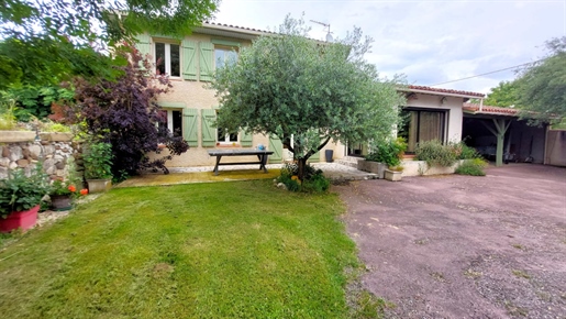 Between Saint Gaudens And Boulogne Sur Gesse, Pleasant House With Swimming Pool And Outbuildings