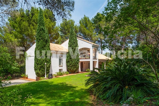 A beautiful family home for sale in Alberique, Valencia