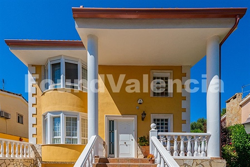 Mooi huis te koop in La Eliana,Valencia