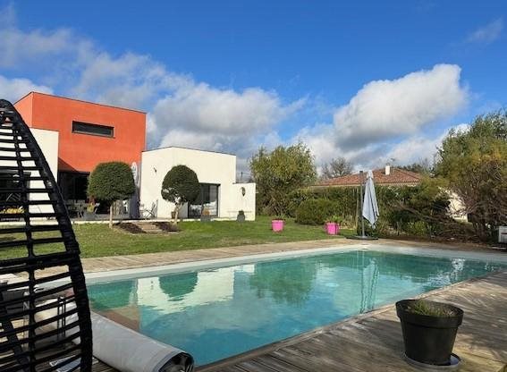 Beautiful Contemporary House With Pool 8 Km From Auch