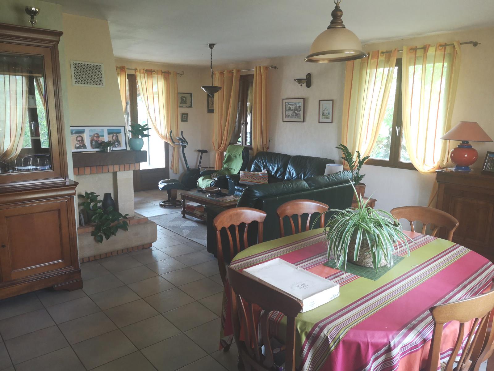 Comfortable village house with swimming pool near Auch