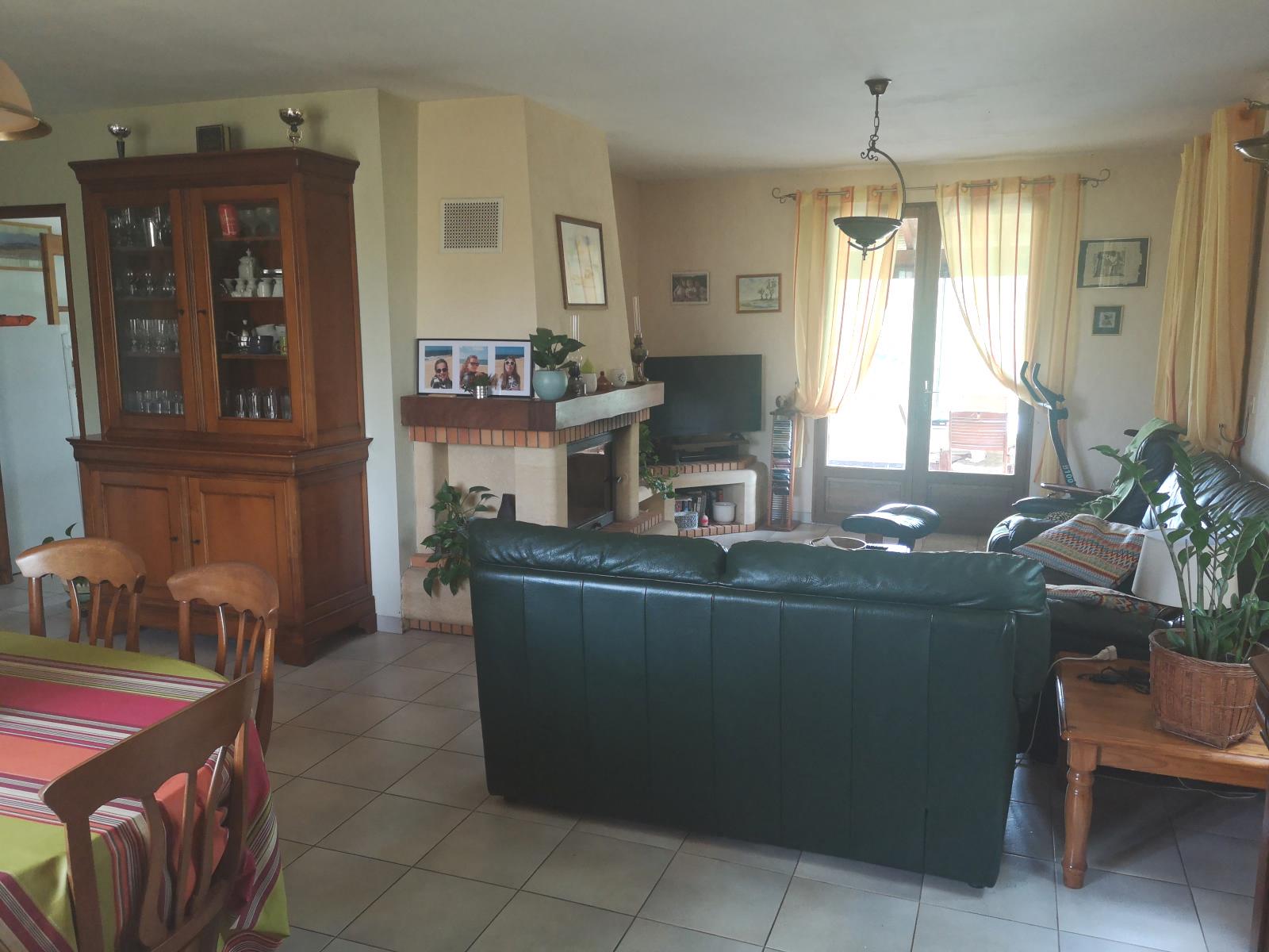 Comfortable village house with swimming pool near Auch