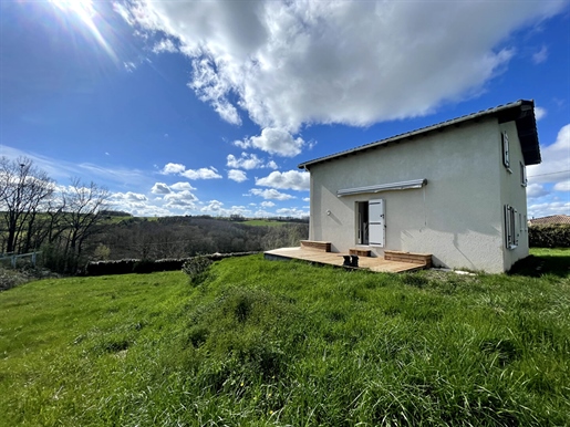 Pretty house in the countryside with beautiful panoramic view