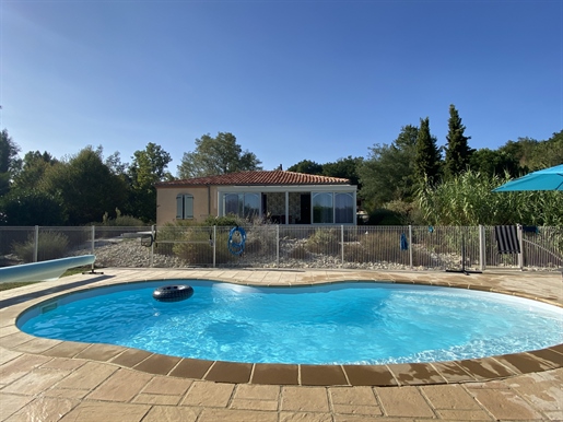 Comfortable 3 bedroom house with swimming pool and 26000 m2 of land
