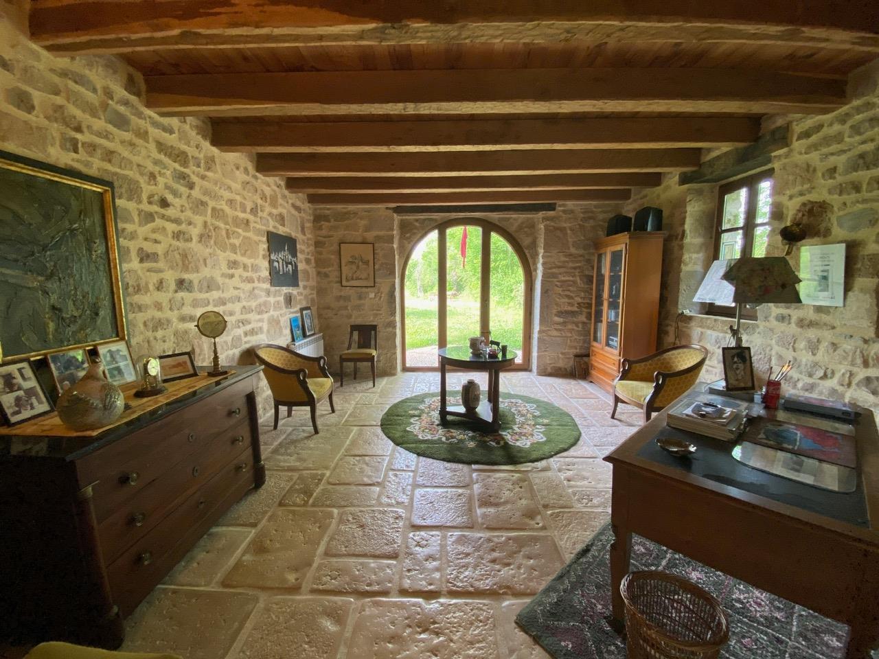 Restored stone house 15 km from Figeac