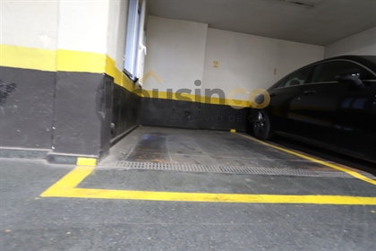 En venta Garaje para coche mediano en calle Ponzano