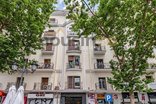 Piso en venta de 2 habitaciones en Calle Atocha