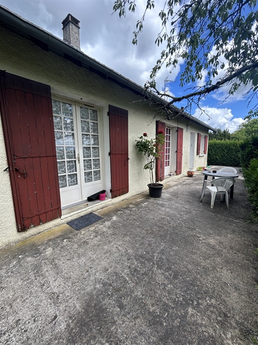 Sorges Village house on one level.