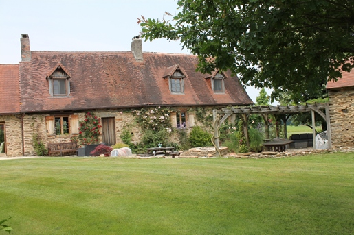 Renovated stone house in a quiet area