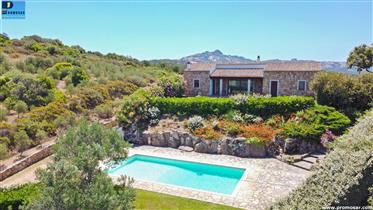 Villa with pool in the countryside near Costa Smeralda