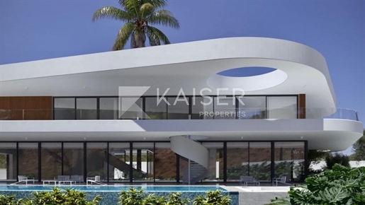 Moderne villa met verwarmd zwembad en garage/kelder, met pra