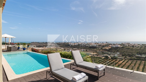 Fantastic villa with jaw-dropping panoramic sea views, infin