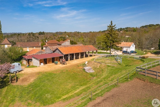 Equestrian Property of 17 Hectares in Dordogne