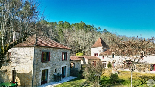 Charming Manor and its three gîtes
