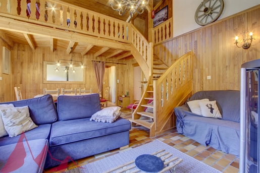 Under Offer - Traditional five bedroom chalet in the heart of the Vallée de la Manche, Morzine