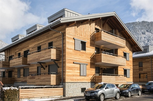 Immaculately presented 3 bedroom apartment in the centre of Morzine