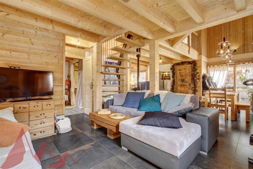 Charming Detached chalet with 3 bedrooms in the centre of Morzine