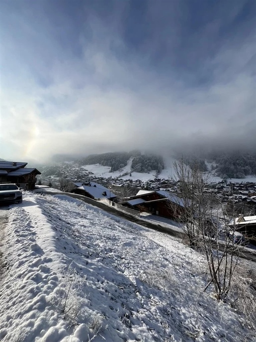 Superb constructible plot of land with a building permit in a most sought-after area of Morzine