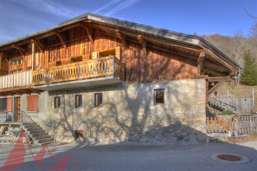 Beautiful semi-detached chalet with panoramic views in a highly sought-after area of Montriond, feat