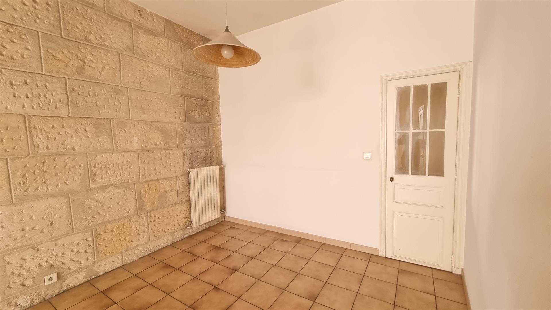 3-Room Apartment For Sale In Nimes