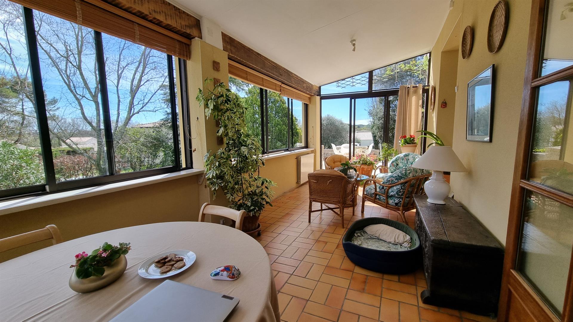 Sale 8 Room Villa Sommieres