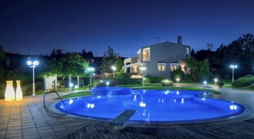 Villa, 450 m², à vendre