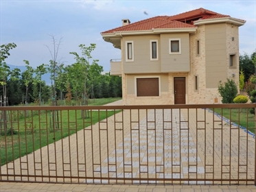 House, 200 sq, for sale