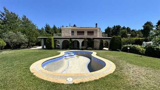 Villa, 300 m², zu verkaufen
