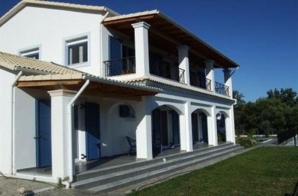 Villa, 220 mq, in vendita