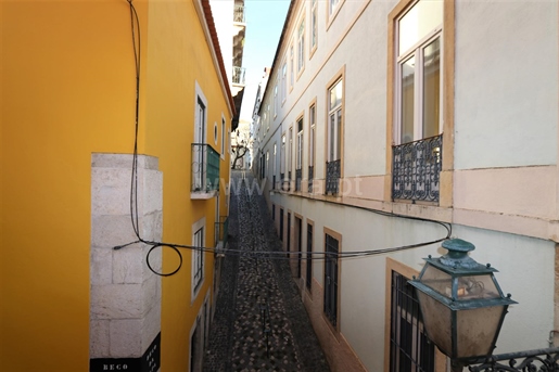 Prédio, 3 quartos, Lisboa, Santa Maria Maior