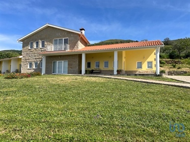 Home / Villa with 3 Rooms in Guarda