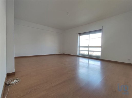 Köp: Lägenhet (2500)