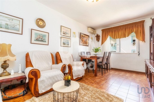 Apartament z 3 pokojami w Faro o powierzchni 100,00 m²