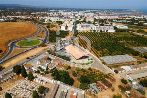 Ground in Faro with 168,00 m²
