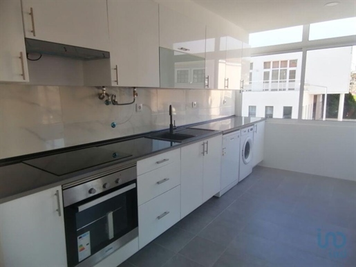 Apartment with 2 Rooms in Lisboa with 69,00 m²