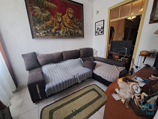 Town House with 1 Rooms in Faro (Sé e São Pedro) with 82,00 m²