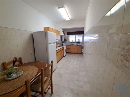 Apartment with 3 Rooms in Faro with 112,00 m²