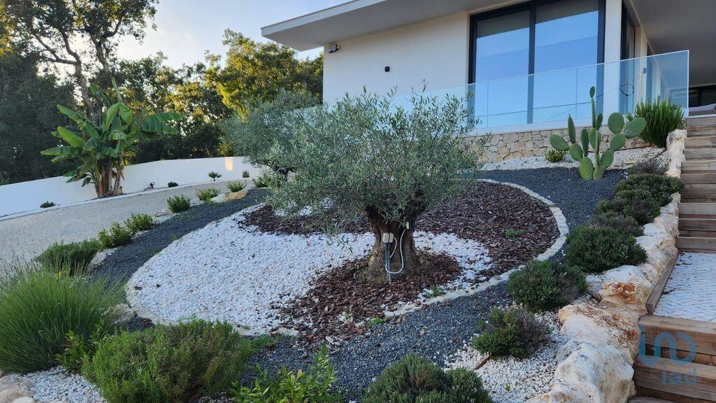Town House with 3 Rooms in Alvados e Alcaria with 271,00 m²