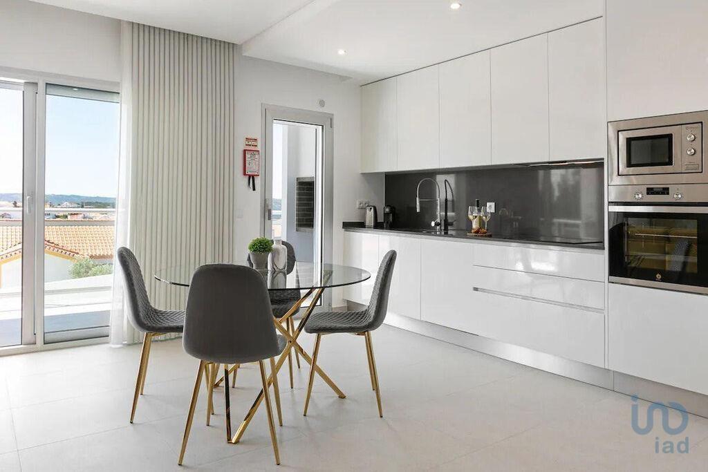 Loft with 2 Rooms in Nazaré with 102,00 m²