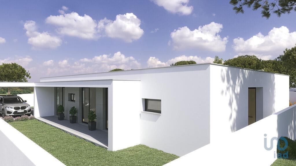 Town House with 4 Rooms in Aljubarrota with 197,00 m²
