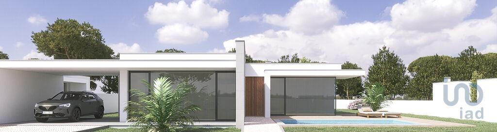 Town House with 4 Rooms in Aljubarrota with 197,00 m²