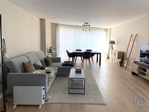 Apartamento T3 em Porto de 140,00 m²