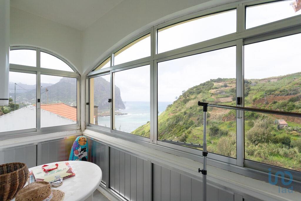 Casa / Villa T4 em Porto da Cruz de 240,00 m²